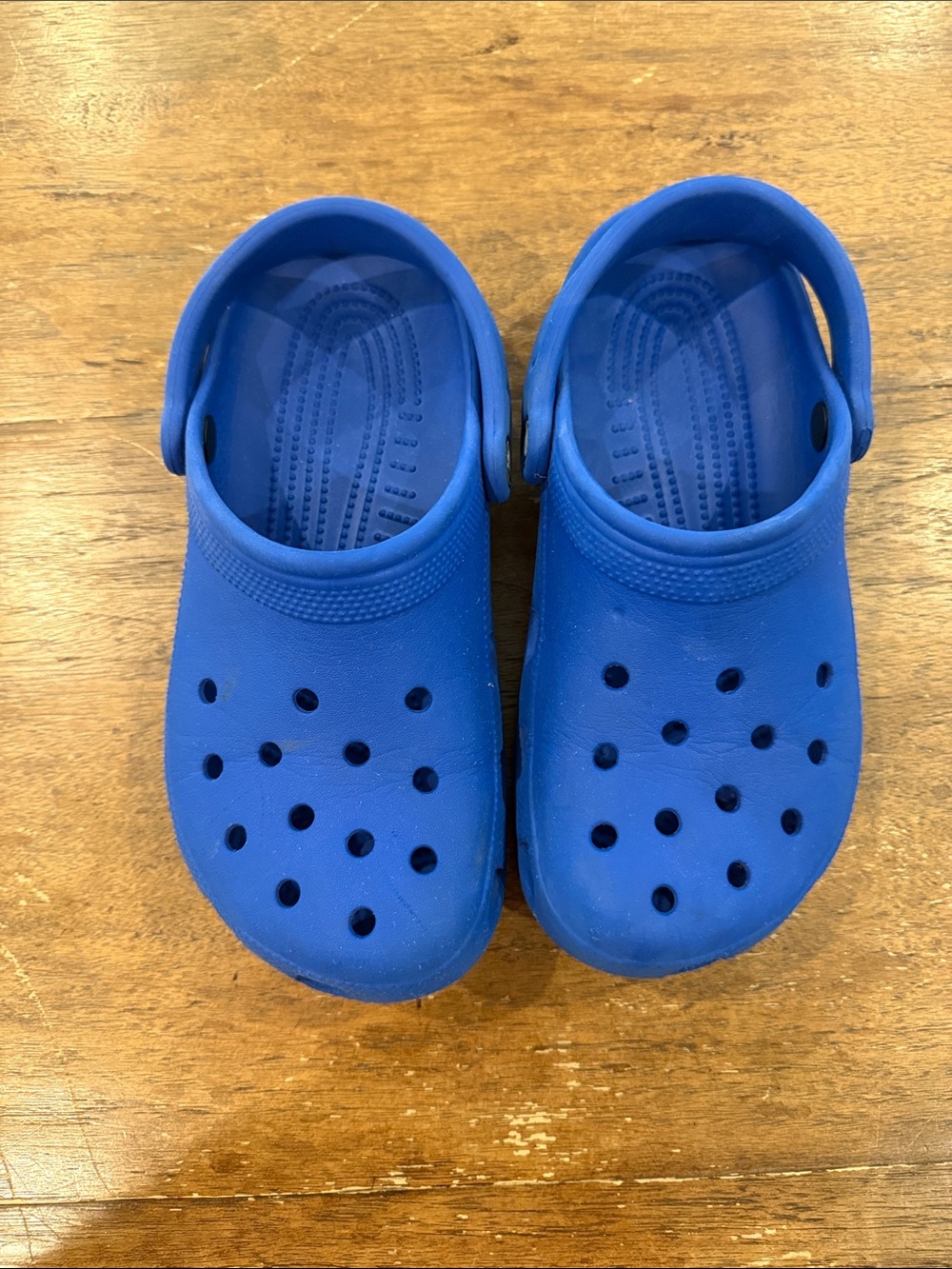 CROCS Kids Classic Clog in Bright Blue